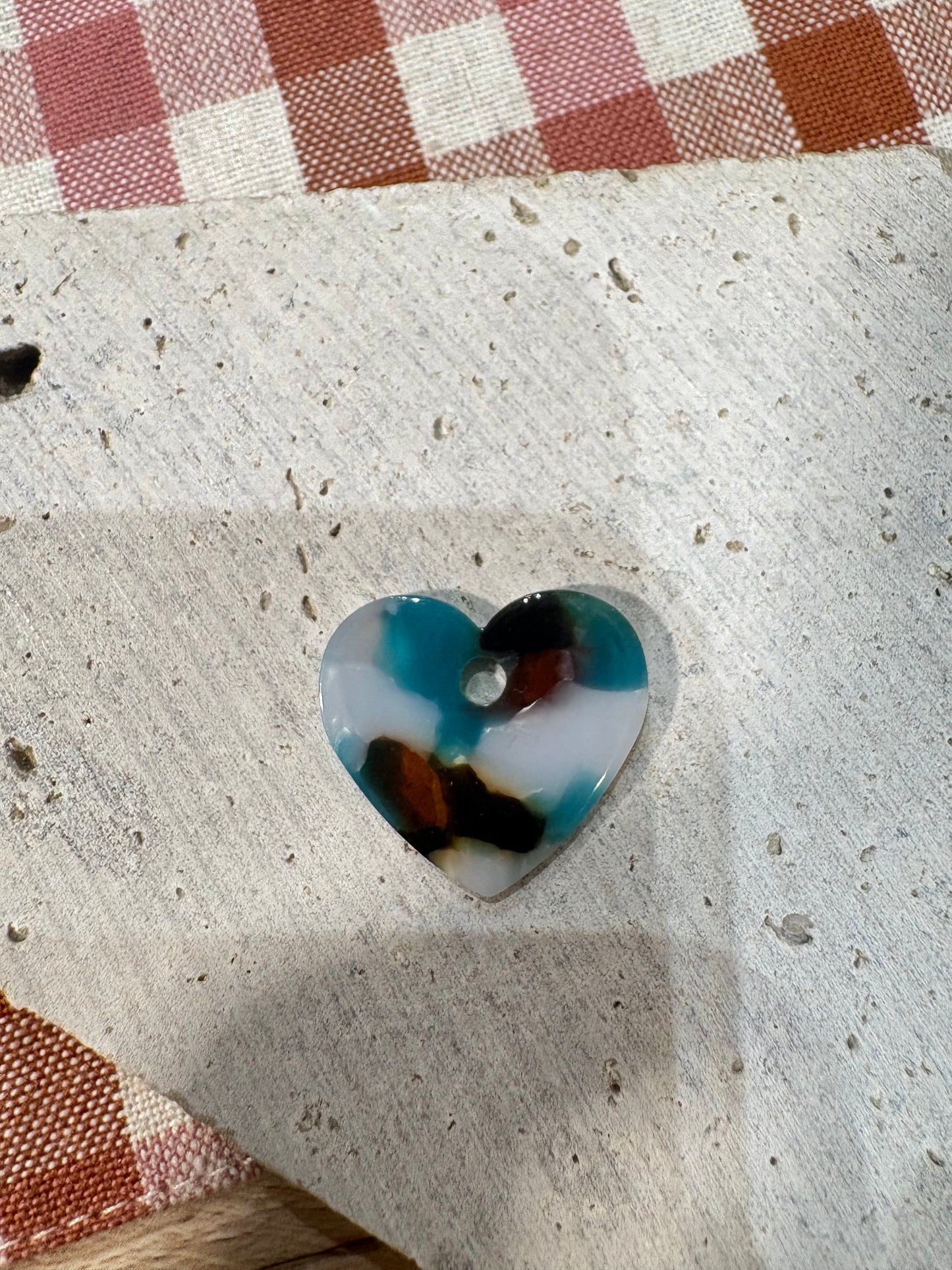 Charms Coeur Résine Bleu