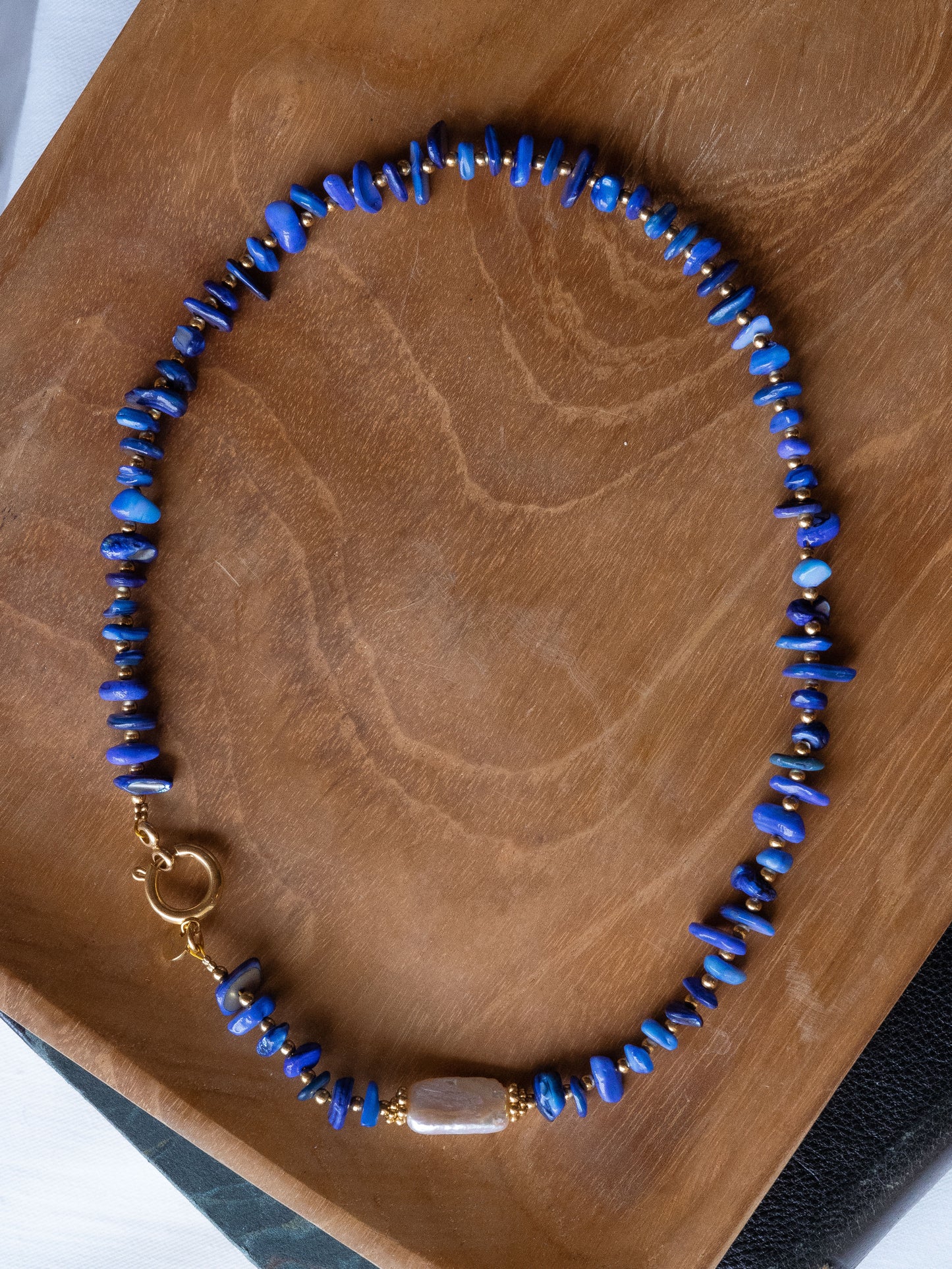 Collier Owen - Coquillages bleus et Perles d'eau douce