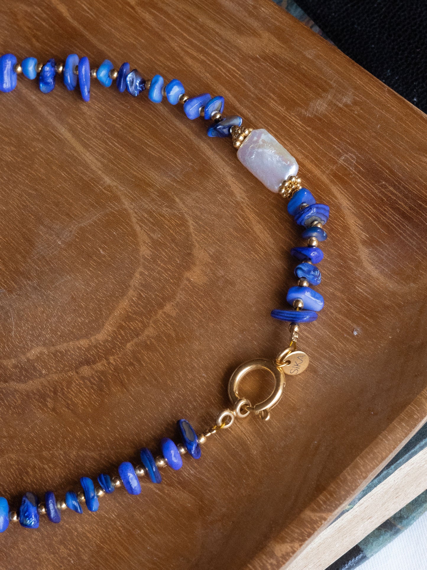 Collier Owen - Coquillages bleus et Perles d'eau douce