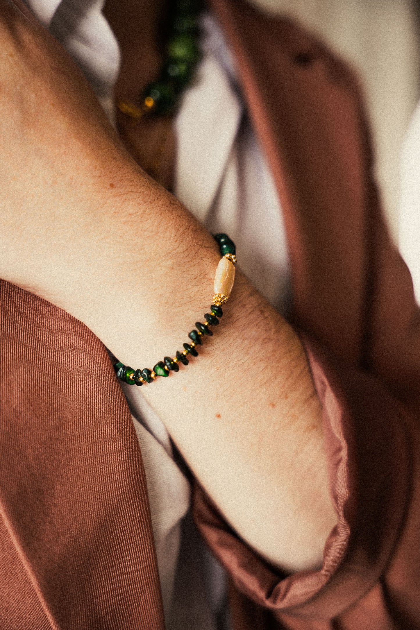 Bracelet Owen - Coquillages verts et Perles d'eau douce