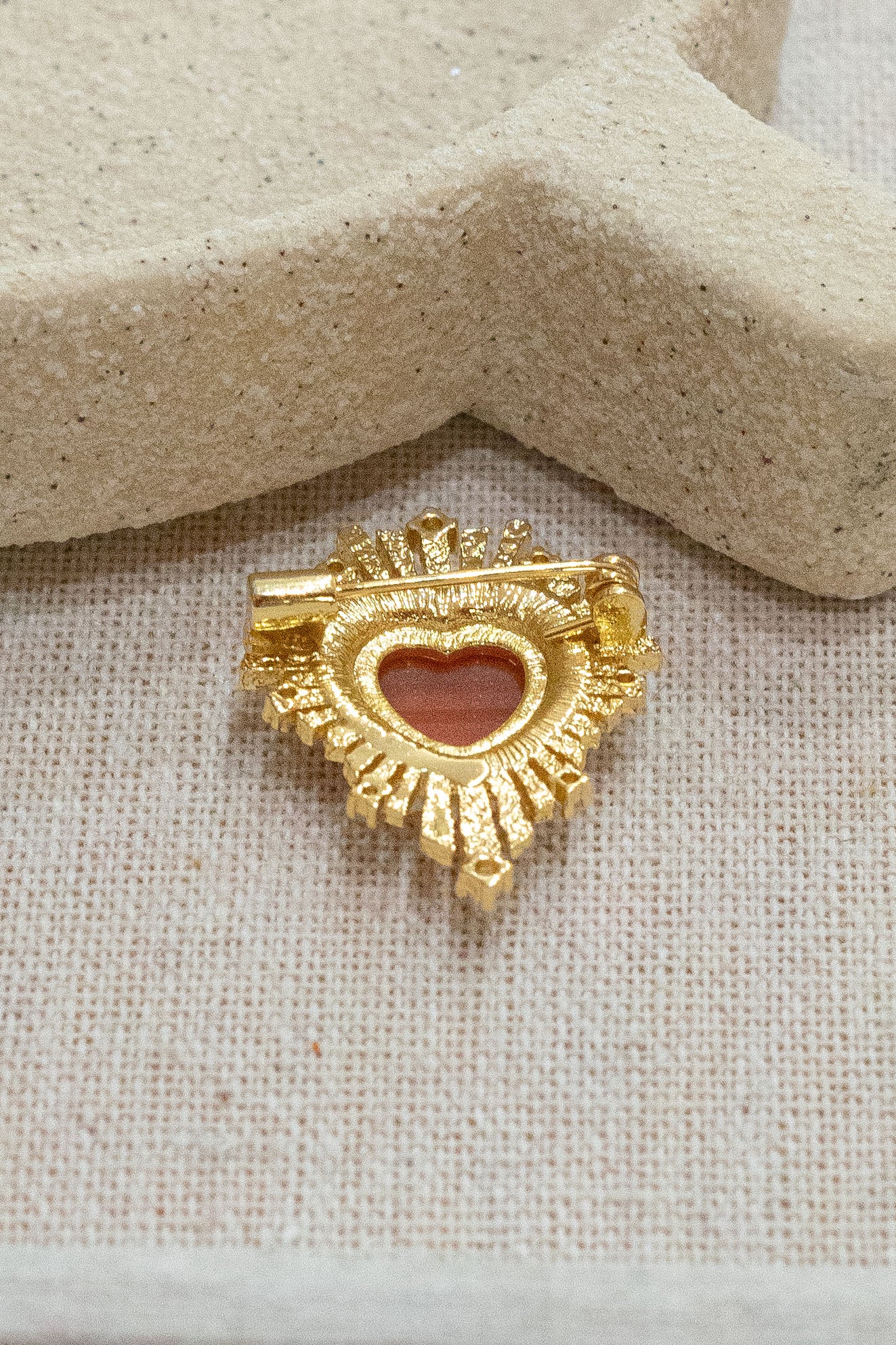 Broche Corazon - Orange & Blanc