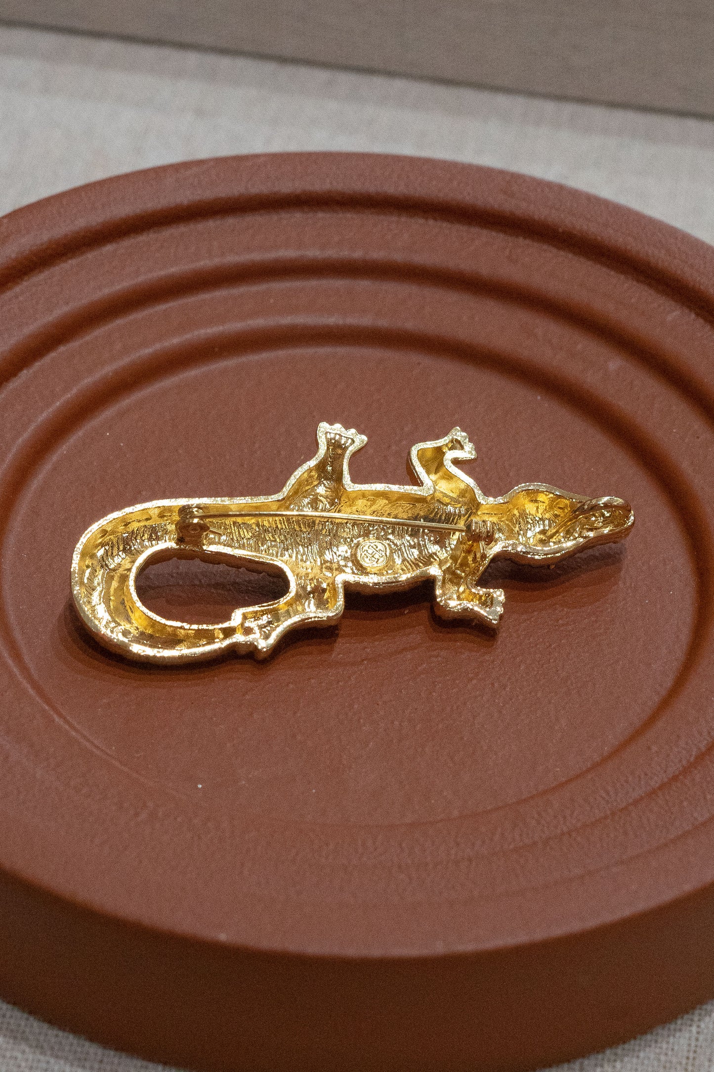 Broche Croco