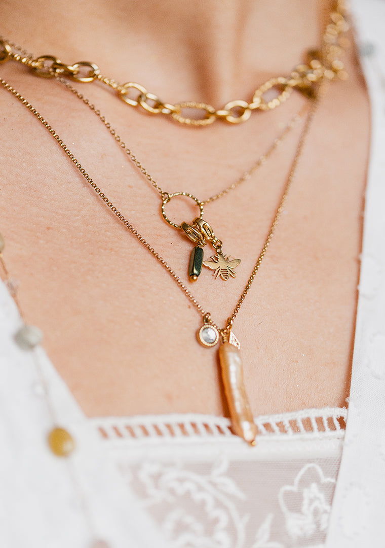Collier Nad
