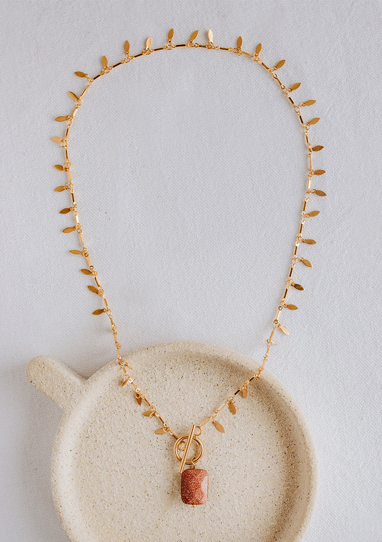Collier Lou - Pierre de soleil rouille