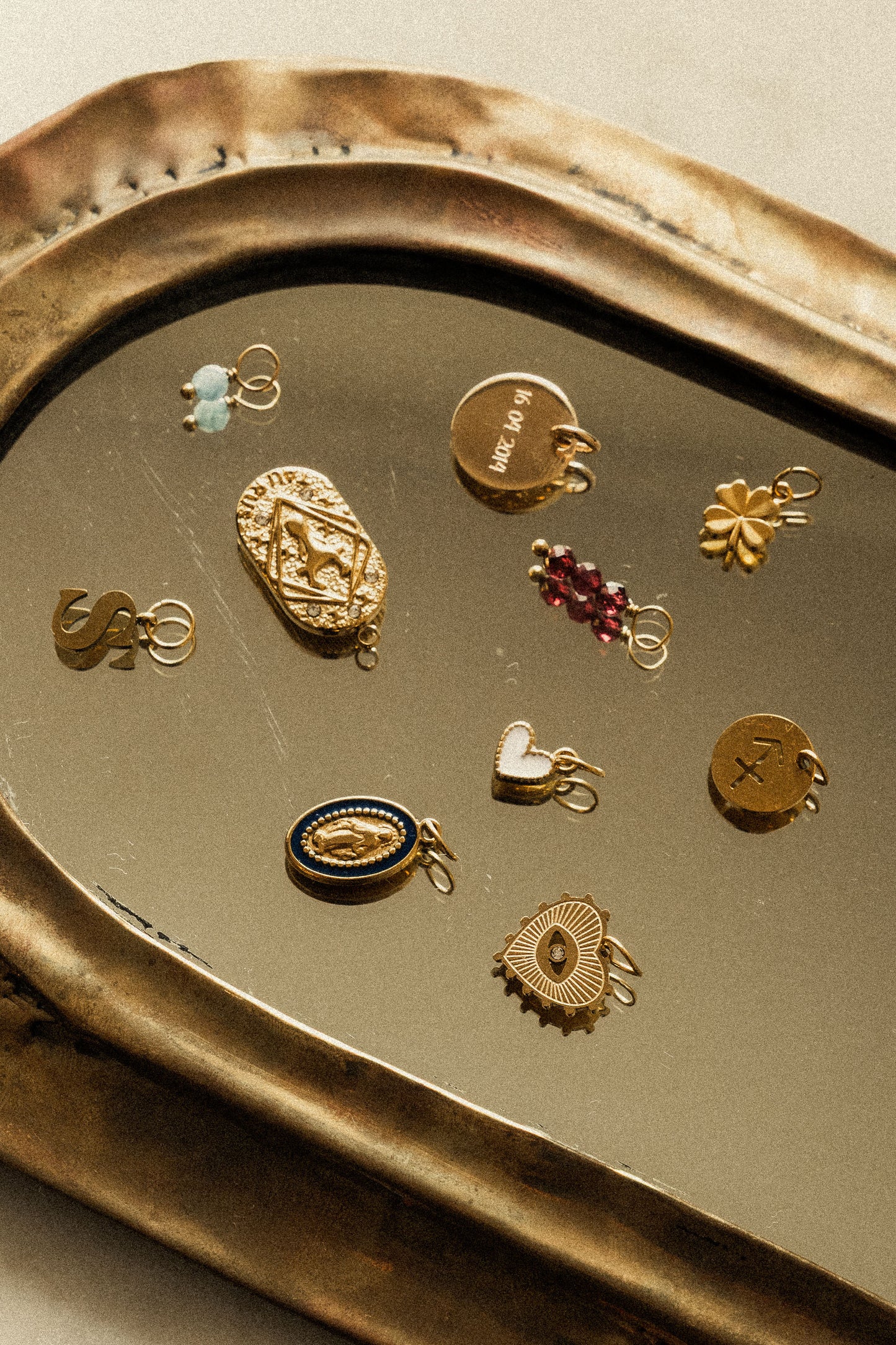 Les pendentifs - Initiales - Personnalisez votre bijou